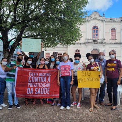 No Dia Mundial da Saúde professoras realizam aula pública sobre o SUS